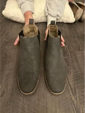 DEER STAGS Men's Grey and Black Boot